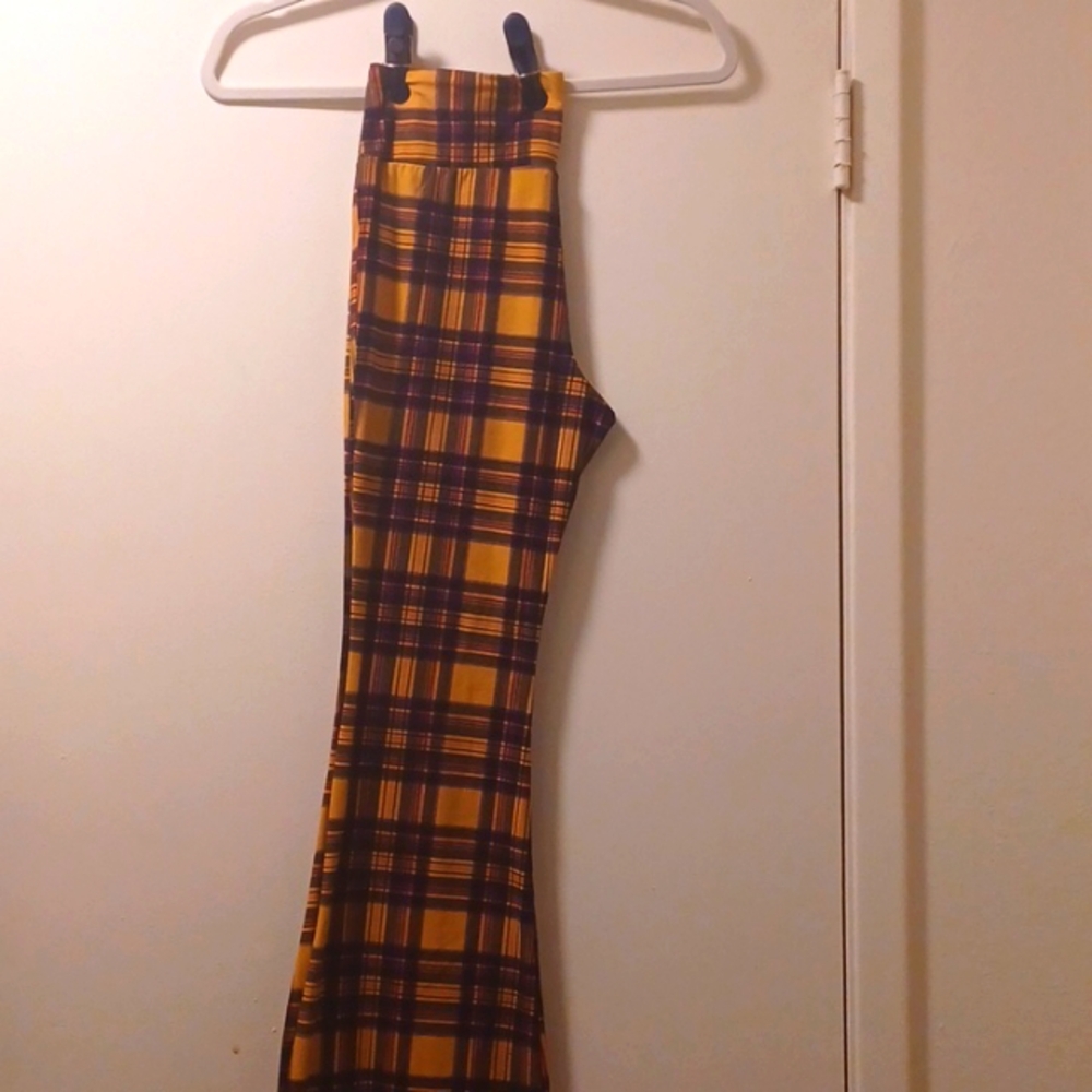 No Boundaries Yellow and Black Plaid Track Pants - Picture 6 of 8